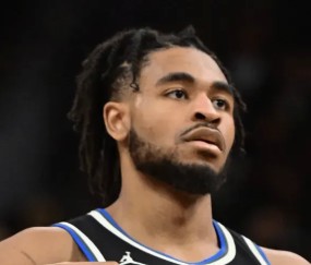 开云-卡梅伦-托马斯近6战场均8分2助攻，投篮命中率27%+三分16.7%