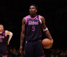 开云体育下载-爱德华兹40分戈贝尔22+17 森林狼送独行侠十连败