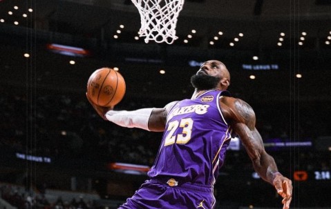 开云体育官网-拒逆转！东契奇46+11创纪录，老詹24+5高开低走，怀特23+6队史第2